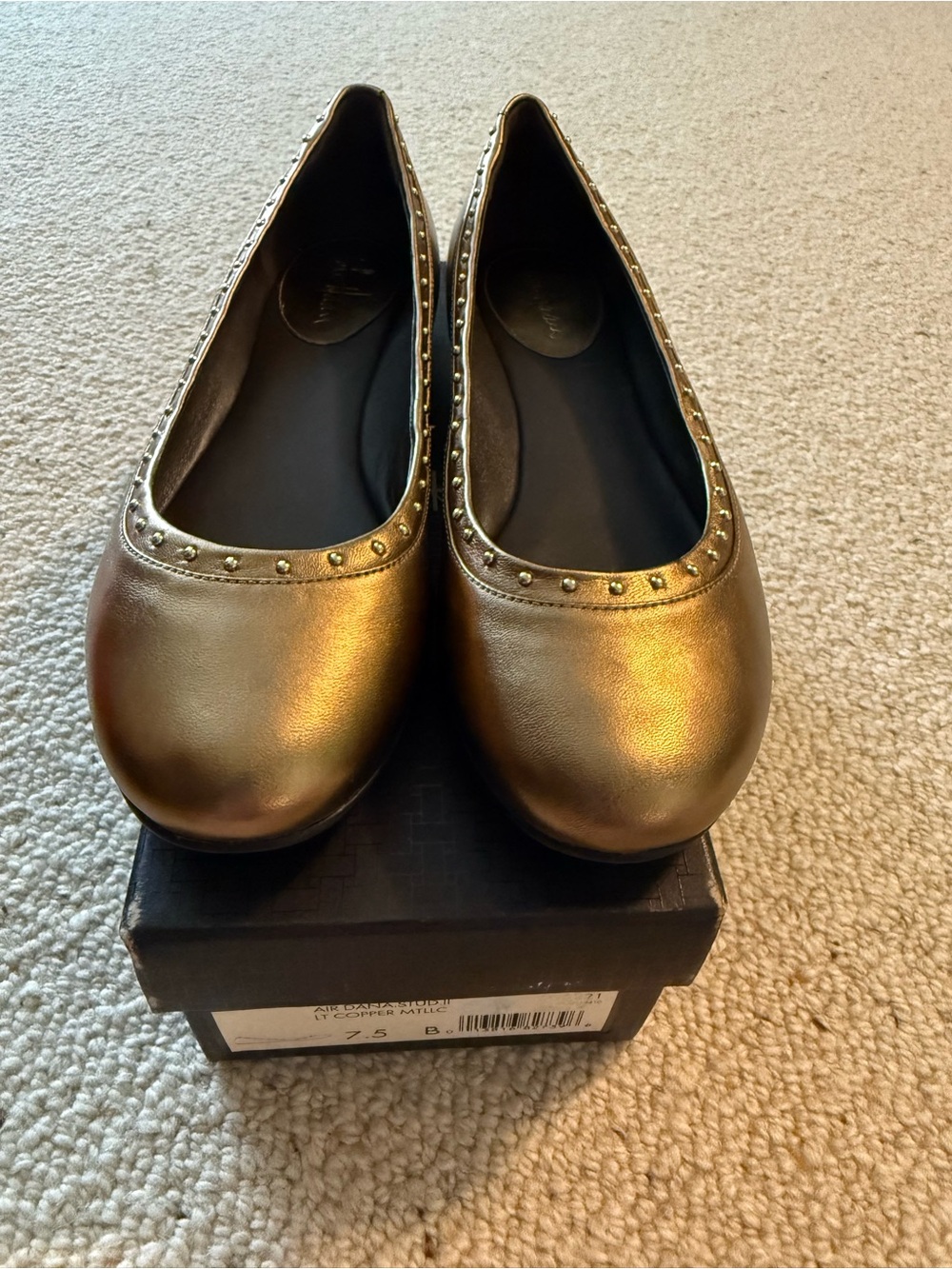NIB Women’s Cole Haan Air Dana Gold Stud-Trim Women's Ballet Flats, Size 7.5